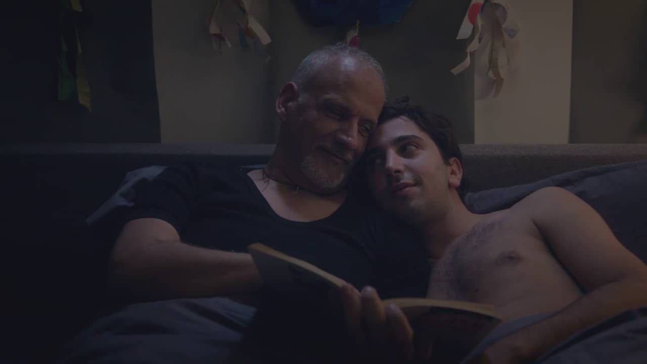 ANGELOS AT CHRISTMAS